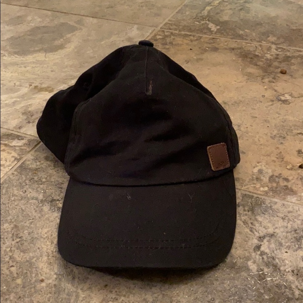 Black Roxy Hat